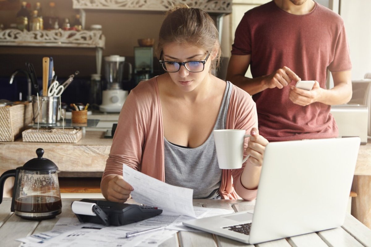 Venez découvrir comment économiser 230€ sur vos factures internet